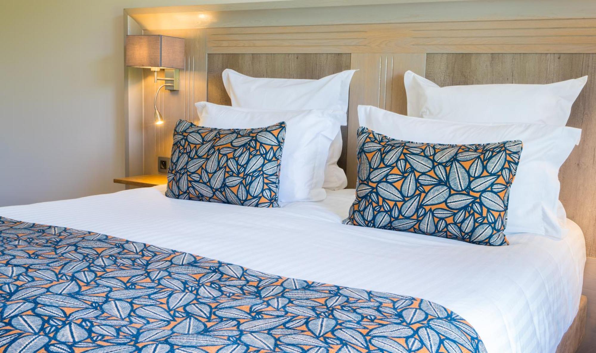 Hotel Le Perigord Ла-Рок-Гажак Экстерьер фото