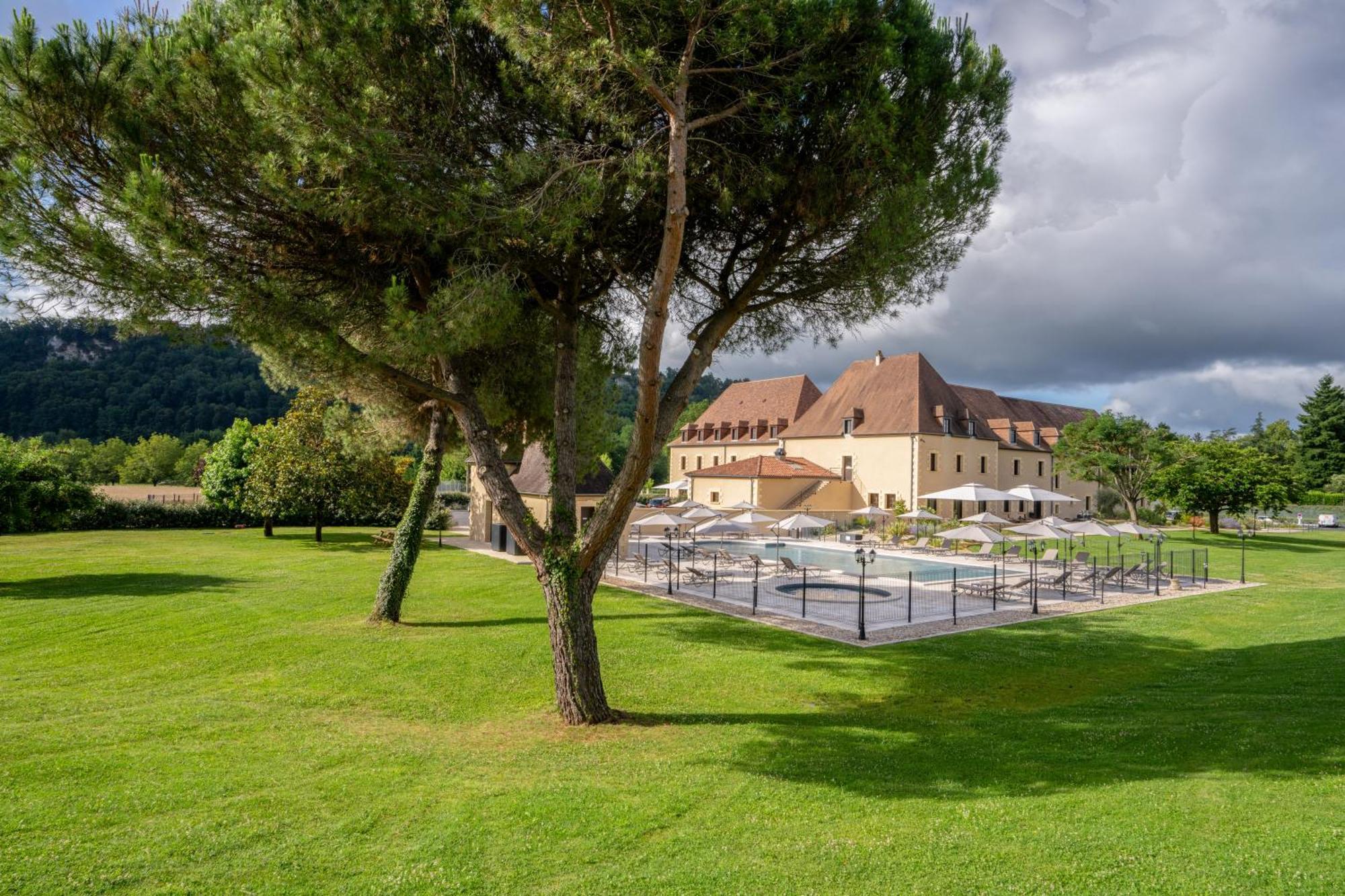 Hotel Le Perigord Ла-Рок-Гажак Экстерьер фото